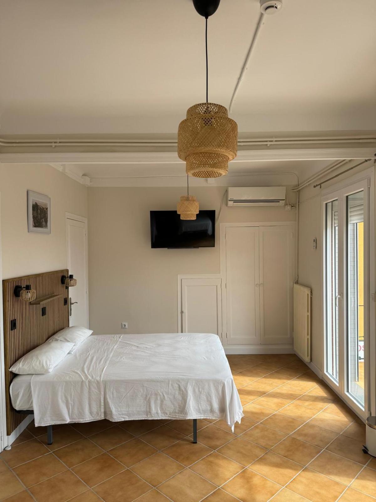 Hostal Restaurant Casa Comaulis La Vajol エクステリア 写真