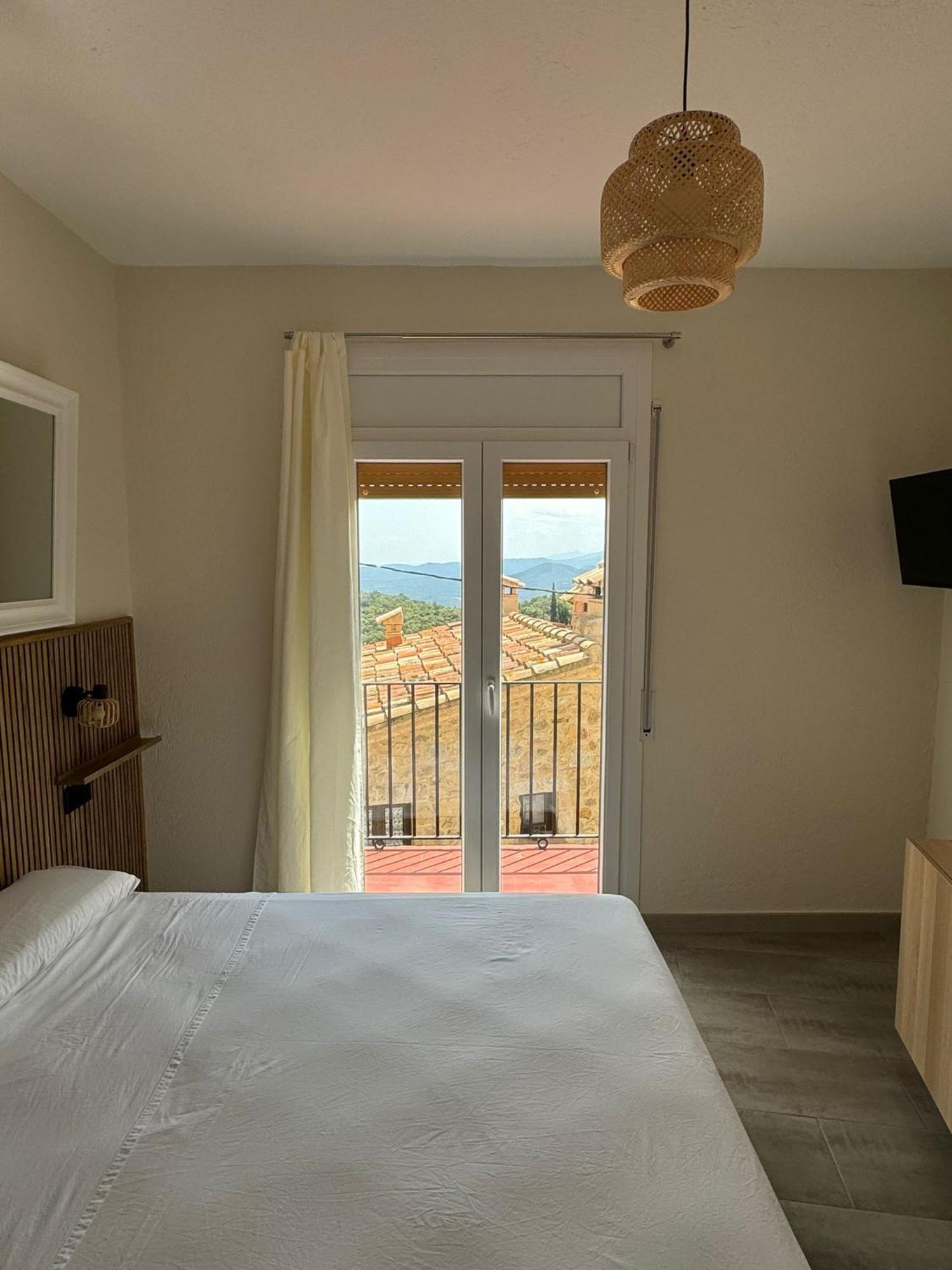 Hostal Restaurant Casa Comaulis La Vajol エクステリア 写真