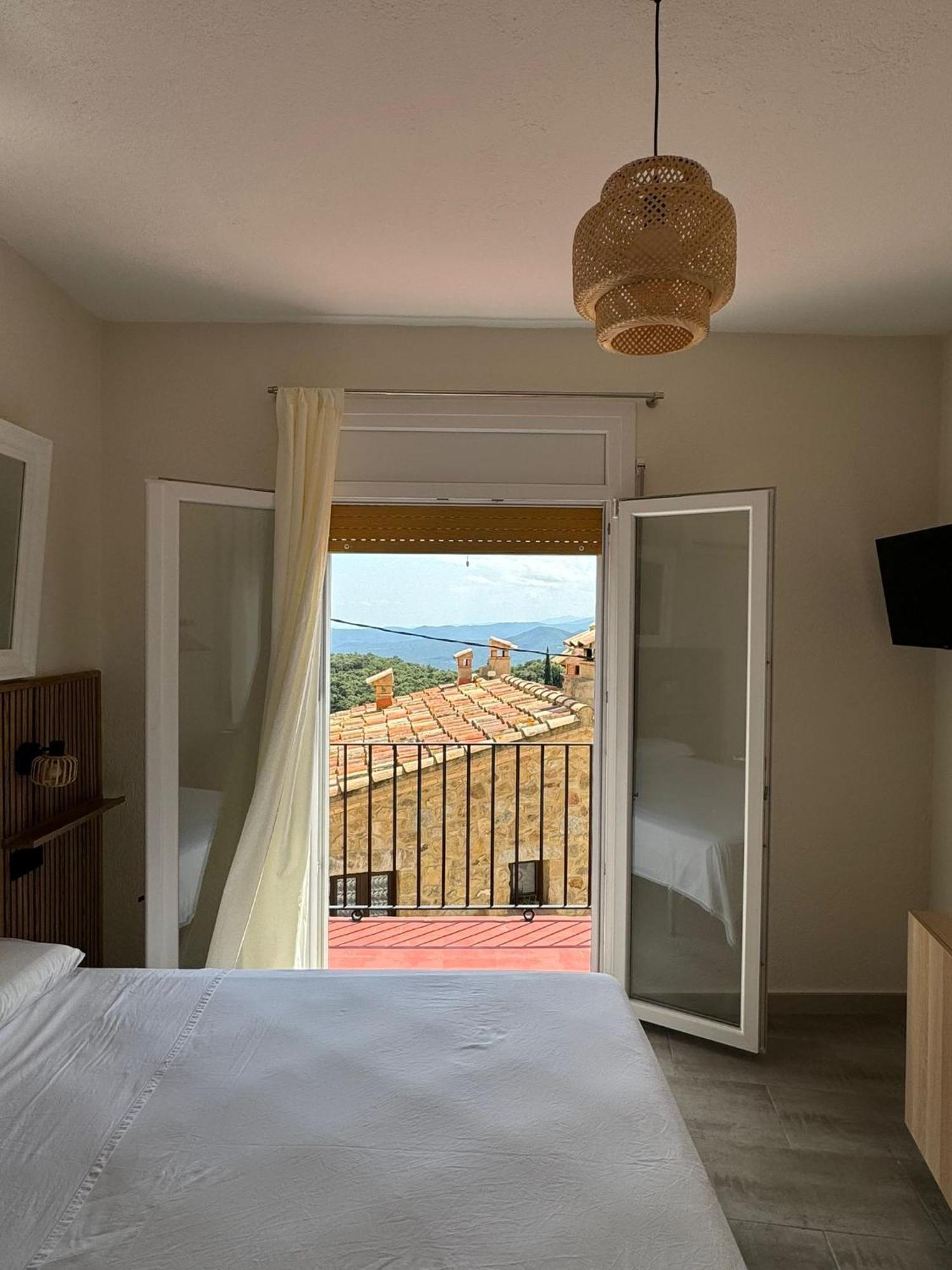 Hostal Restaurant Casa Comaulis La Vajol エクステリア 写真