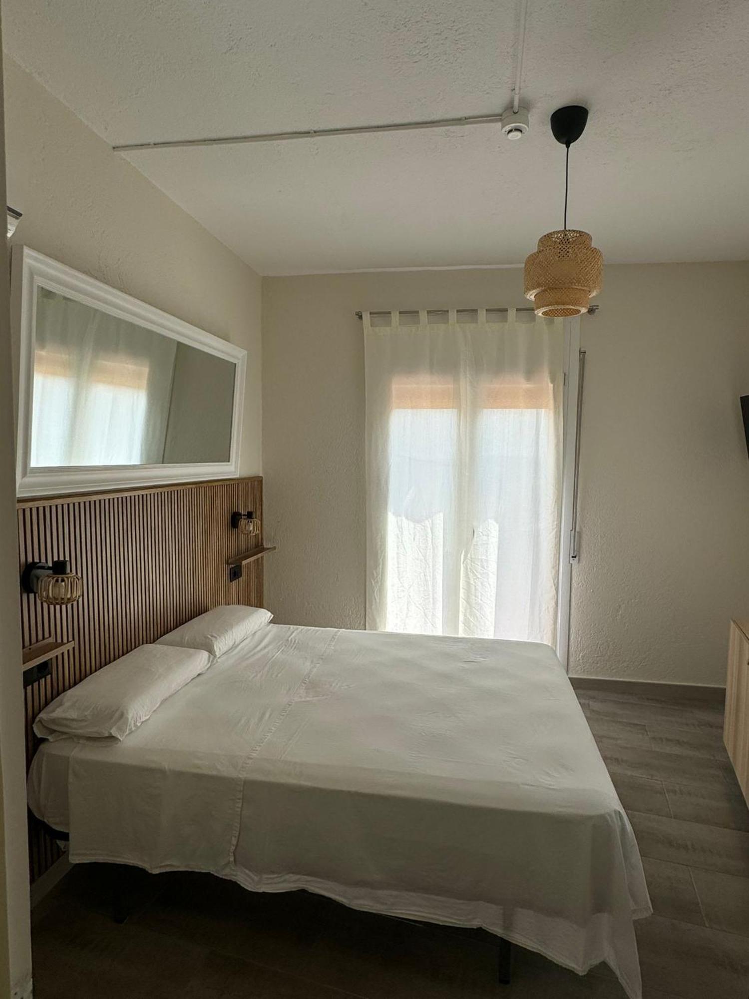 Hostal Restaurant Casa Comaulis La Vajol エクステリア 写真